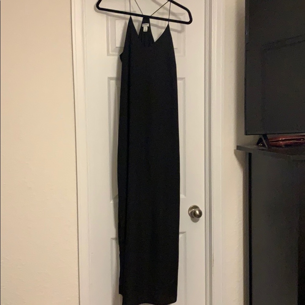 Long black dress. Size M